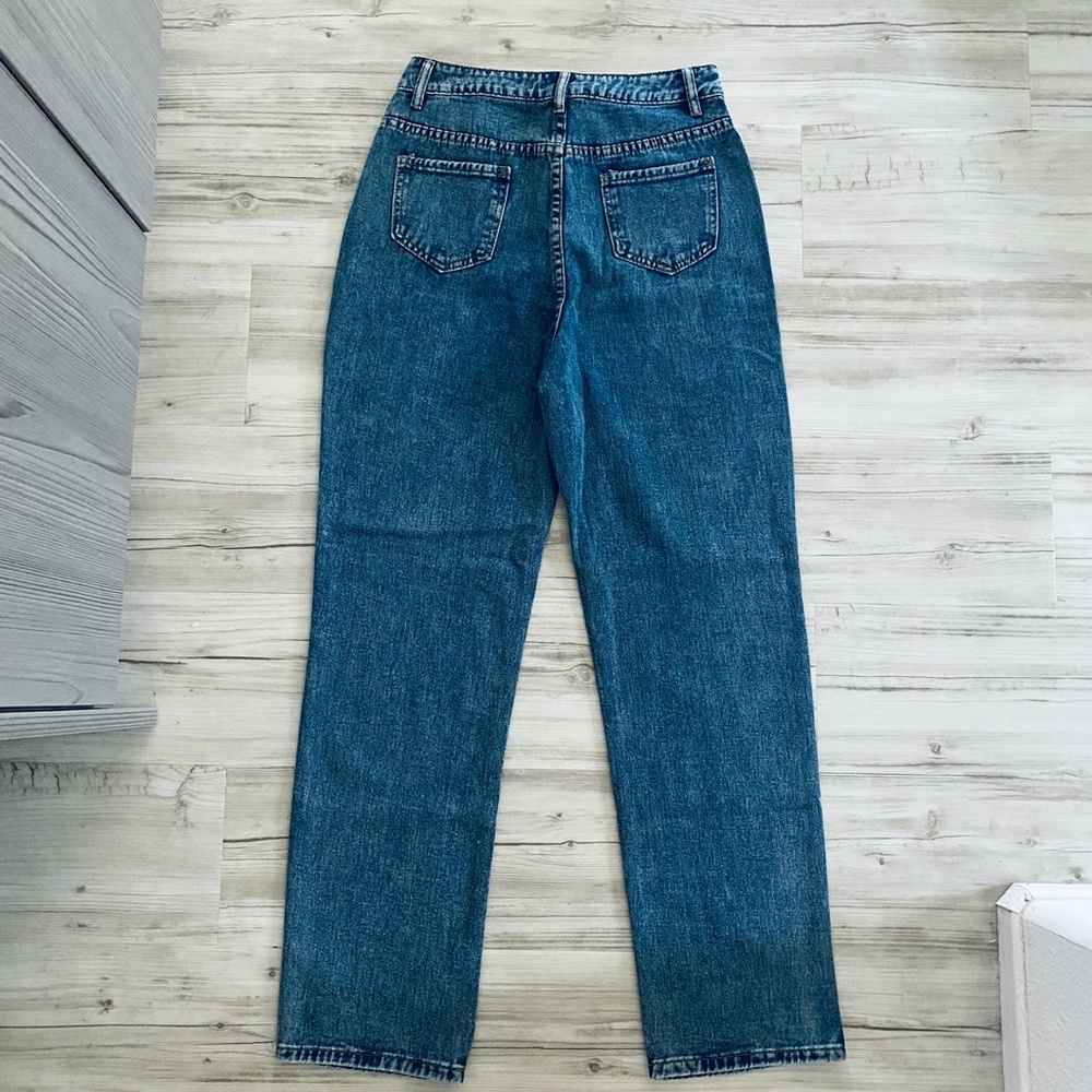 High Rise Mom Jeans - Picture 5 of 7